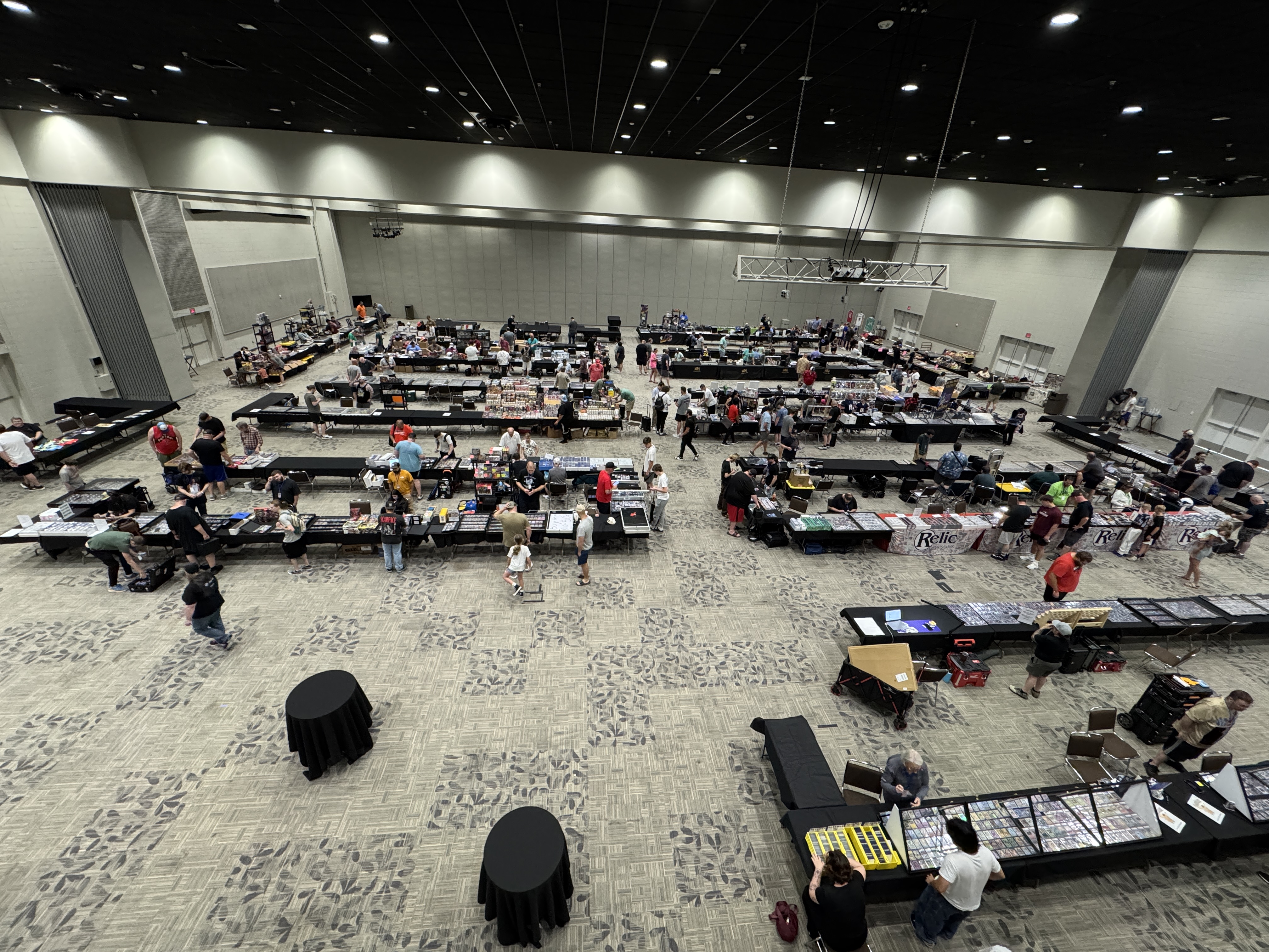 Show floor aerial view from last year's Siouxtacular
